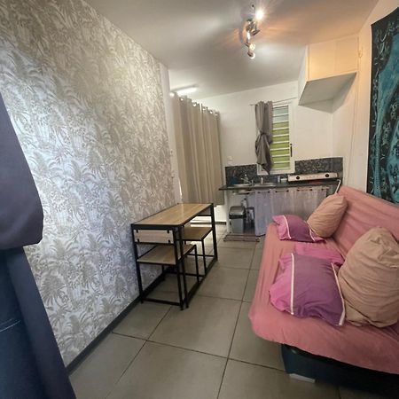 Mobilhome Pour 2 Personnes Le Tampon Kültér fotó