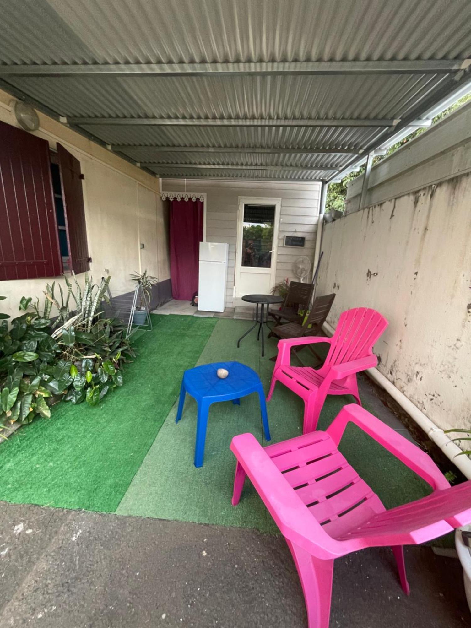 Mobilhome Pour 2 Personnes Le Tampon Kültér fotó